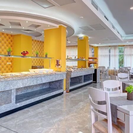 Ξενοδοχείο Maria Palace 4*