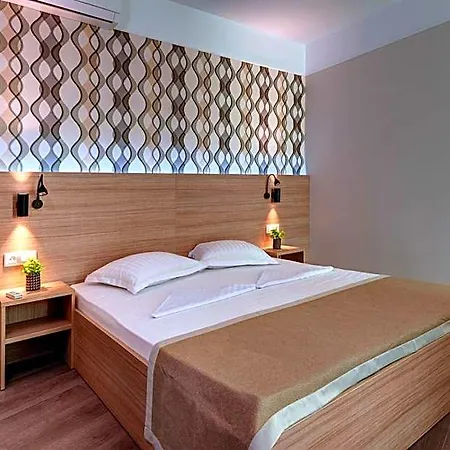 Maria Palace 4* ساني بيتش