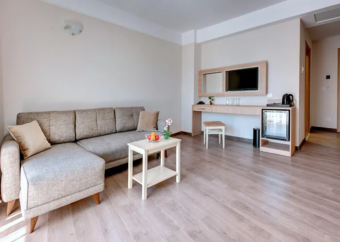 Maria Palace 酒店 阳光海滩